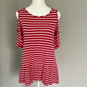 Charming Charlie Cold Shoulder Top Size: S